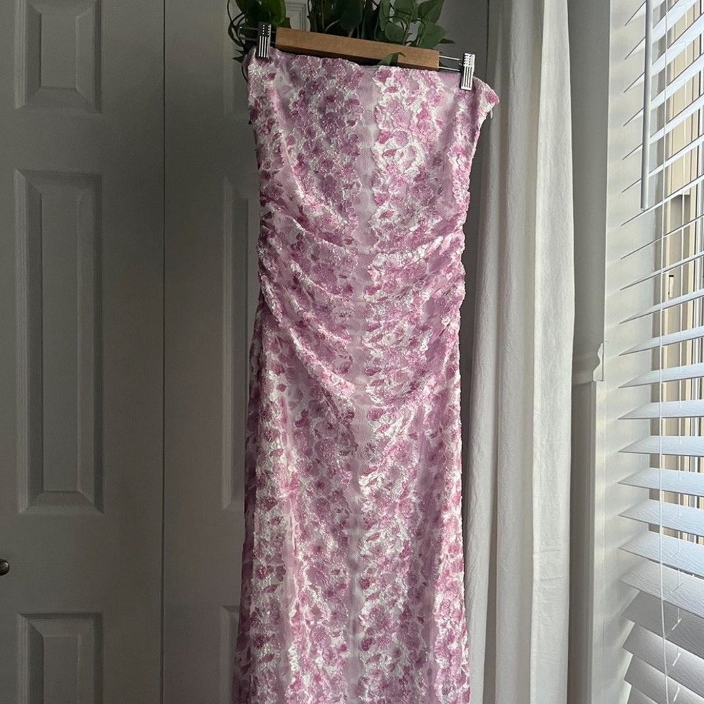 Beginning Boutique Mauve and Pink Floral Lace Dress